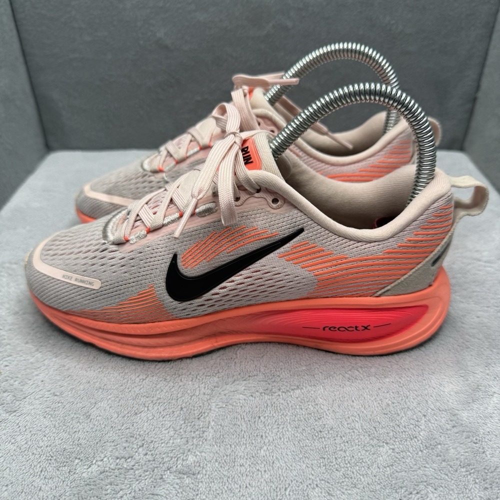 Nike Vomero 18 GS Kids Size 2.5Y Echo Pink Crimson ReactX Running HQ2157-600